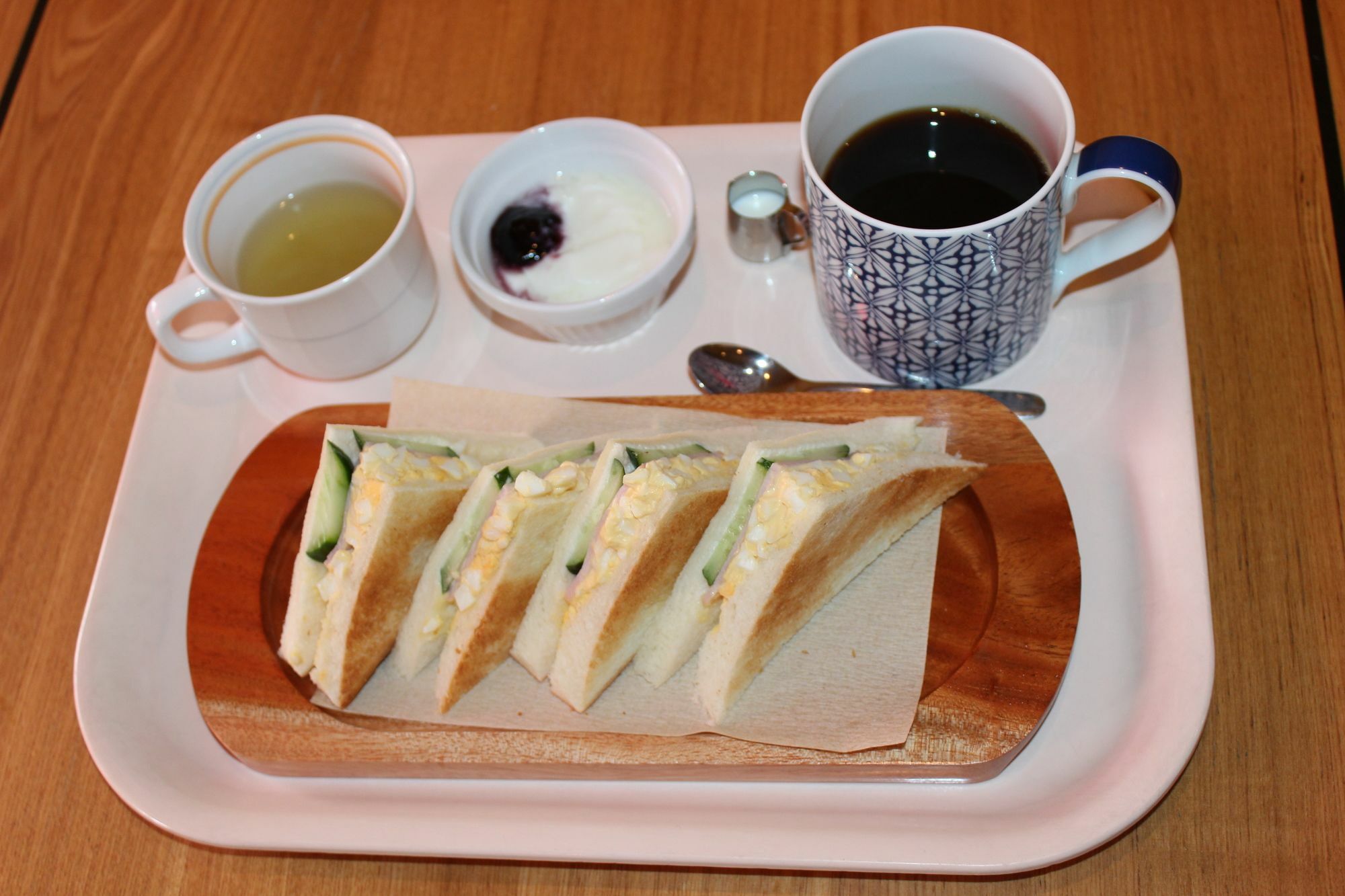 Yadocafe Chelsea'S Rainbow B&B โอซาก้า ภายนอก รูปภาพ