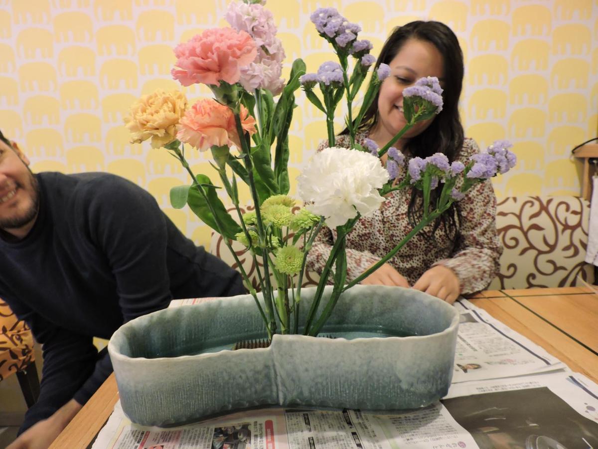 Yadocafe Chelsea'S Rainbow B&B โอซาก้า ภายนอก รูปภาพ